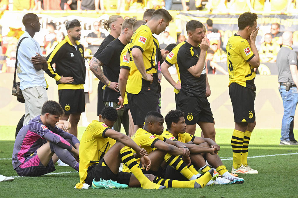 Dortmund akhirnya bisa menyamakan kedudukan menjadi 2-2 pada masa injury time melalui gol Niklas Sule. Namun, Dortmund tidak mampu mencetak gol ketiga mereka dan harus mengakhiri pertandingan dengan hasil imbang 2-2.