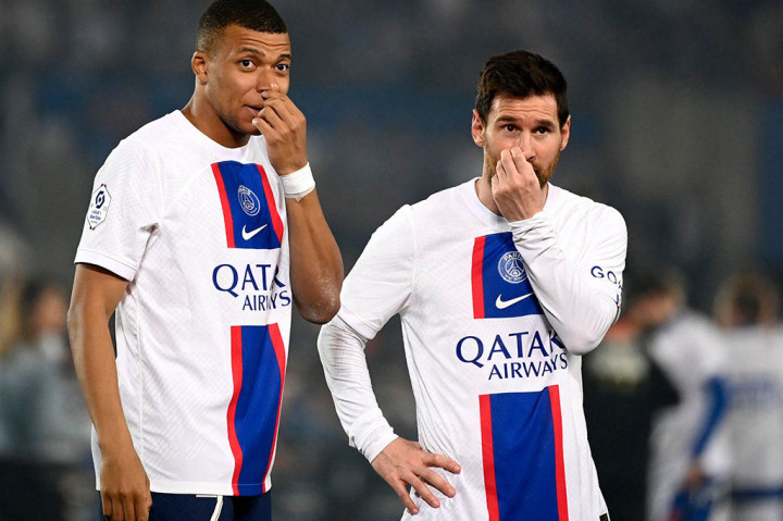 Strasbourg berhasil menyamakan kedudukan pada menit ke-79 melalui gol pemain pengganti, Kevin Gameiro. Gol bermula dari tendangan Morgan Sanson di dalam kotak penalti yang bisa diblok Donnarumma, tetapi bola rebound disambar Gameiro dari jarak dekat Kedudukan menjadi 1-1.