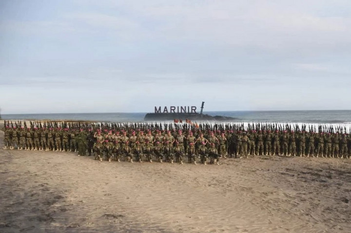 Dalam sambutannya Mayjen TNI (Mar) Nur Alamsyah menyampaikan bahwa penyematan baret ungu merupakan identitas prajurit petarung Korps Marinir TNI Angkatan Laut sekaligus sebagai pertanda dan titik awal lahirnya prajurit-prajurit muda yang militan dan mempunyai pola pikir dan pola tindak, sesuai dengan nilai-nilai luhur dan kehormatan sebagai prajurit baret ungu serta siap bertugas di setiap palagan bumi pertiwi.