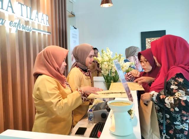 Martha Tilaar Spa Express Brebes sudah dipadari oleh para tamu untuk melakukan berbagai treatment. (Foto: Dok. Medcom.id/Yatin Suleha)