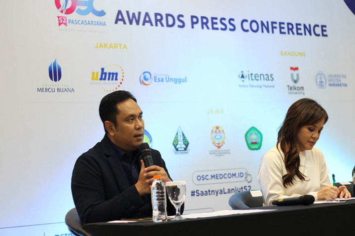 Dia mengatakan sebanyak 70 penerima beasiswa OSC Medcom.id jenjang S2 melalui tiga tahap seleksi. Ketiga tahap seleksi itu, yakni seleksi online test, seleksi berkas, dan final tes.