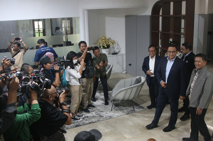 Hal ini menyusul pernyataan mantan Wakil Menteri Hukum dan HAM (Wamenkumham) Denny Indrayana mengklaim bahwa memperoleh informasi mengenai putusan MK perihal sistem pemilu legislatif yang akan kembali ke sistem proporsional tertutup.