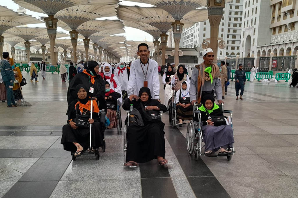 Abdullah yang juga Kepala Kantor Kementerian Agama Kabupaten Pidie, mengajak seluruh jemaah haji Aceh supaya menjaga kesehatan serta vitalitas fisik menjelang keberangkatan ke Mekkah. Apalagi rangkaian rukun dan wajib haji sedang menanti.