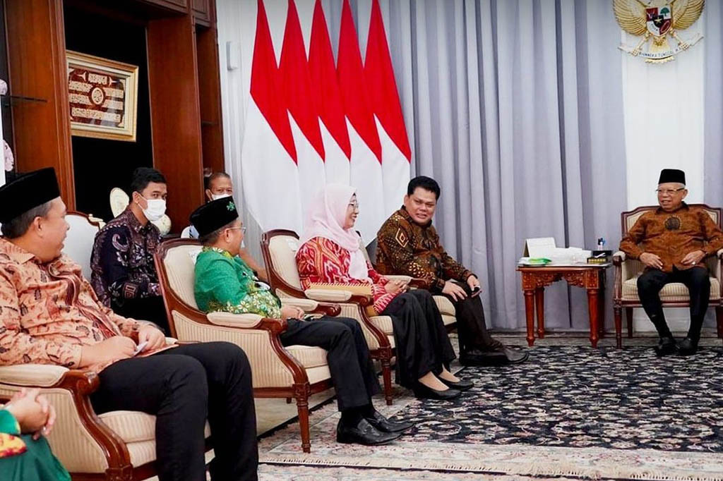 Wapres Ma’ruf Amin menerima audiensi Forum Keluarga Alumni (FOKAL) Ikatan Mahasiswa Muhammadiyah (IMM), di Kediaman Resmi Wapres, Jalan Diponegoro Nomor 2, Jakarta Pusat, Rabu, 31 Mei 2023.