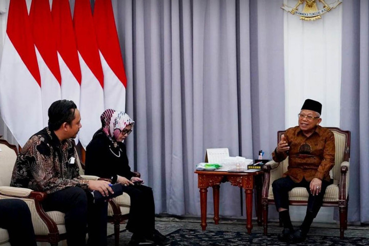 Siang ini Wapres K.H. Ma’ruf Amin menerima audiensi Mizan Productions dan Yayasan Surya Nusantara Abadi Initiative (SNA Initiative) untuk membahas mengenai rencana pembuatan film yang bercerita tentang ketokohan Syekh Nawawi al-Bantani.