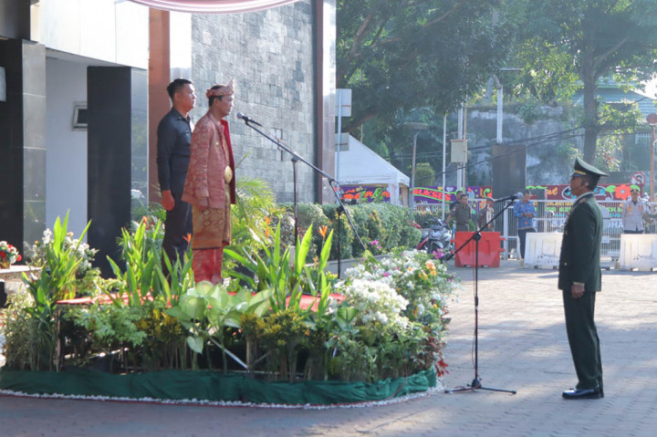 Ia mengatakan, Pancasila bukan hanya telah mempersatukan semua masyarakat Indonesia namun Pancasila juga telah menjadi bintang penuntun ketika bangsa Indonesia menghadapi tantangan dan ujian-ujian.