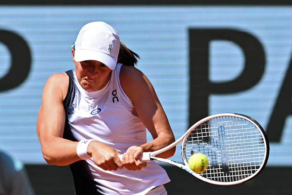 Swiatek, yang genap berusia 22 tahun pada Rabu, akan menghadapi petenis Tiongkok Wang Xinyu pada Sabtu, 3 Juni untuk memperebutkan satu tempat di 16 besar.