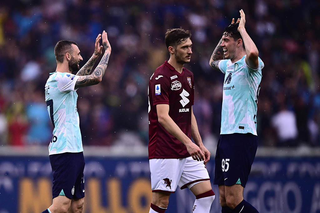Menjelang berakhirnya babak kedua, Torino sempat memiliki kesempatan emas untuk menyamakan kedudukan ketika umpan Perr Schuurs tak dapat dijangkau oleh penyerang Antonio Sanabria. Skor 1-0 untuk kemenangan Inter tetap bertahan ketika peluit panjang berbunyi.