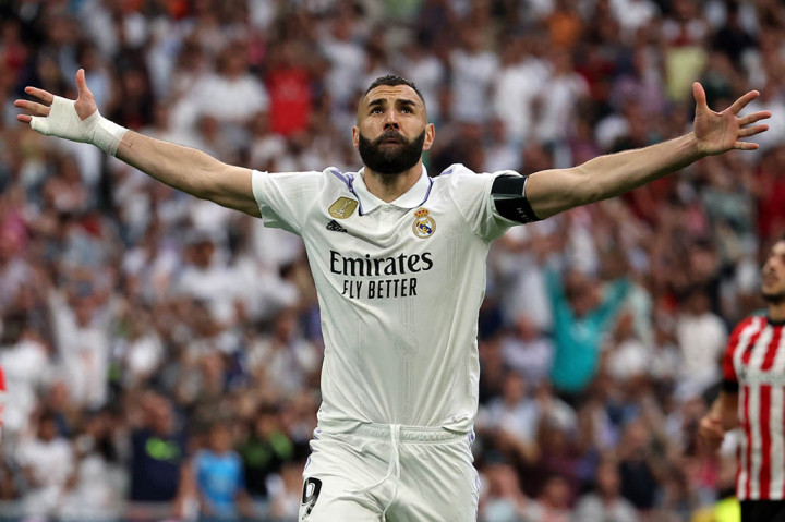 Menjelang berakhirnya babak pertama, Real Madrid memiliki peluang emas melalui sundulan Dani Carvajal yang masih melambung tipis di atas mistar gawang Athletic Bilbao. Skor 0-0 bertahan hingga turun minum.