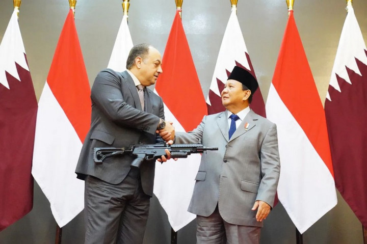 “Terima kasih kepada Menteri Pertahanan Qatar dan seluruh delegasi atas diskusi produktif yang kita lakukan hari ini. Wawasan dan kontribusi yang telah diberikan sangat berharga untuk memperkuat kerja sama pertahanan Indonesia dan Qatar,” kata Menhan Prabowo.
