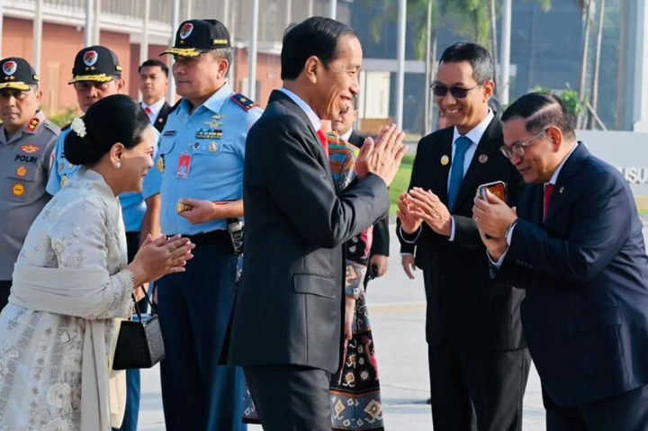 Di Singapura, Kepala Negara akan menjadi pembicara dalam forum Ecosperity Week 2023. Pertemuan yang diadakan oleh Temasek Foundation itu akan dihadiri banyak kalangan, mulai dari investor, akademisi, dan dari pemerintah.