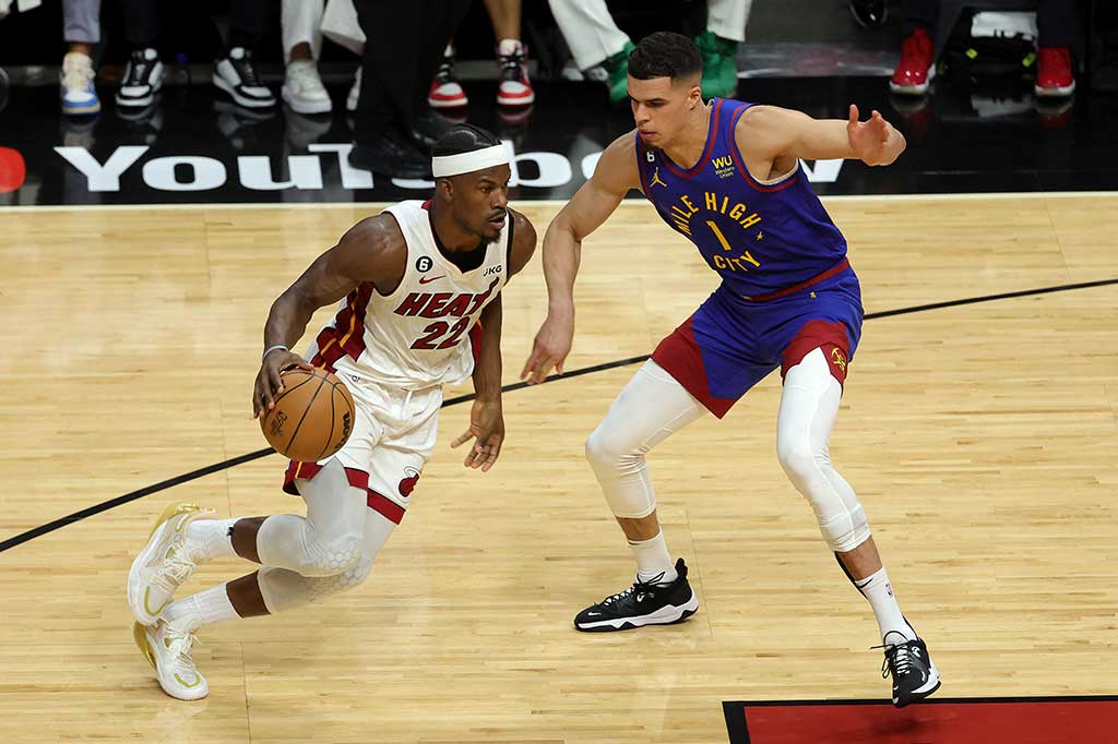 Dari sisi tim tuan rumah, poin terbanyak dicetak oleh Jimmy Butler dengan 28 poin, dua rebound, dan empat assists dan juga Bam Adebayo dengan 22 poin, 17 rebound, dan tiga assists.