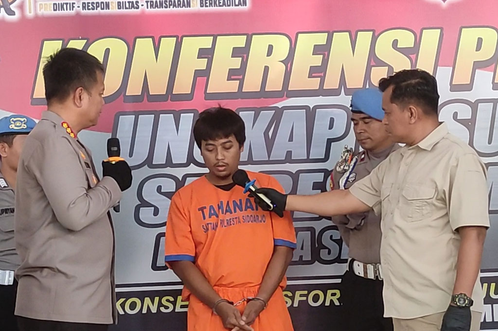 MN mengaku sudah sepuluh kali melakukan perbuatan tidak senonoh tersebut. Dia melakukan aksinya biasa pada malam hari dengan korban perempuan pengendara motor. Pada saat berkendara motor tersebut, pelaku beraksi memegang payudara perempuan yang ditarget dengan tangan kirinya.