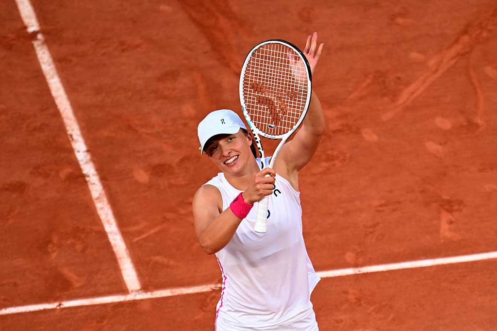 Ia juga menjadi petenis putri termuda, pada usia 22 tahun, yang mampu mencapai final French Open sejak Monica Seles melakukannya pada era 1990-an.