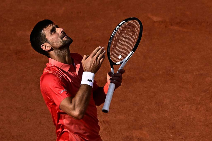 Kemenangan tersebut membuat Djokovic menjadi finalis putra tertua kedua dalam sejarah French Open dan semakin mendekati gelar Grand Slam ke-23.