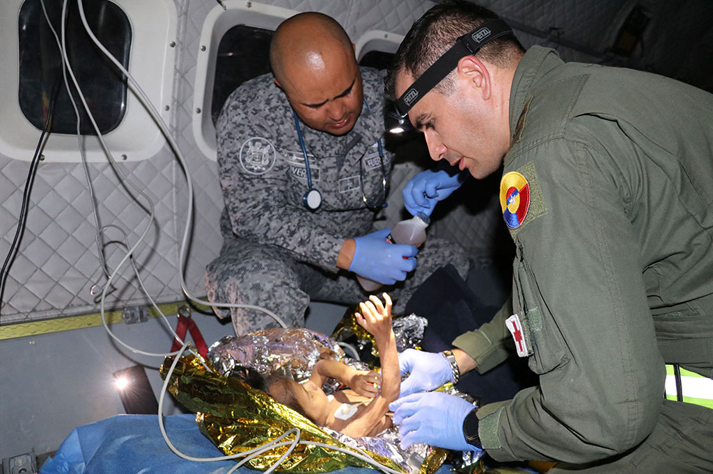 Setelah berkeliaran selama lebih dari sebulan, anak-anak Pribumi Huitoto - usia 13, sembilan, lima, dan satu tahun - diselamatkan dan diterbangkan keluar dari Amazon pada hari Jumat, 9 Juni, dan pulih dua hari kemudian di sebuah rumah sakit militer di ibu kota Bogota.