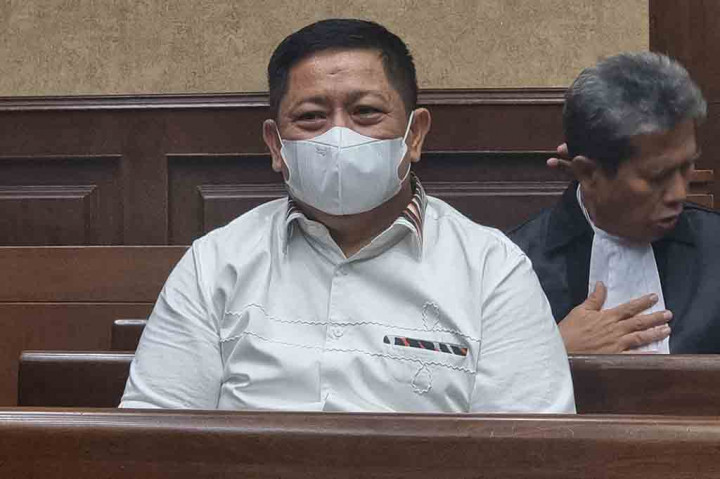 Setelah melalui berbagai fakta hukum yang dibacakan oleh majelis hakim, Lakka diyakini telah memberikan hadiah suap sebanyak 1 miliar rupiah dan bentuk lain sekitar 34 miliar rupiah. Menanggapi hasil putusan, tim Kuasa hukum menghormati dan akan memberikan sikap dalam waktu 7 hari kedepan.