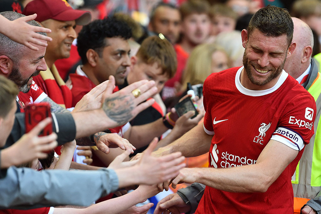 Klub Liga Inggris Brighton & Hove Albion resmi mendatangkan James Milner dengan tanpa biaya transfer. Mantan pemain Liverpool tersebut dikontrak sampai 2024 dengan opsi perpanjangan satu tahun.