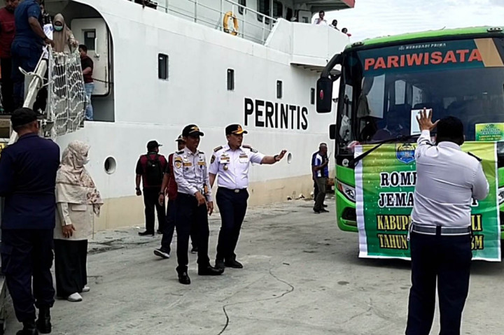 Tol Laut Sabuk Nusantara 89, dibawah kendali Operator PT Subsea Lintas Globalindo, untuk pertama kalinya mendapat kepercayaan mengangkut penumpang jemaah calon haji mengaku senang.
