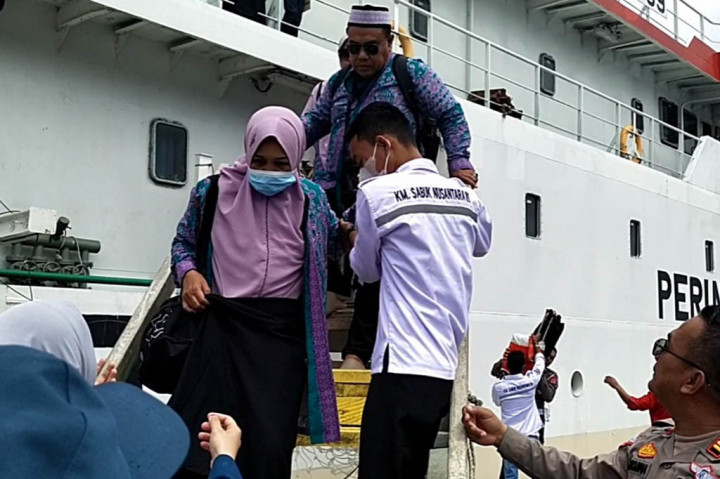Hal tersebut merupakan bagian program Kementerian Agama Kabupaten Tolitoli terkait pelayanan ramah lansia, yang direalisasikan dengan menggunakan kapal laut.