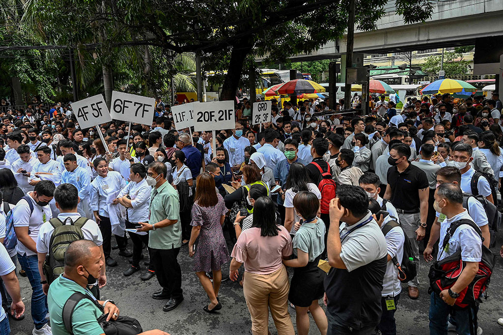 Gempa berkekuatan Magnitudo 6,2 melanda Filipina pada Kamis, 15 Juni 2023. Pemerintah setempat memperingatkan adanya gempa susulan dan kemungkinan kerusakan.