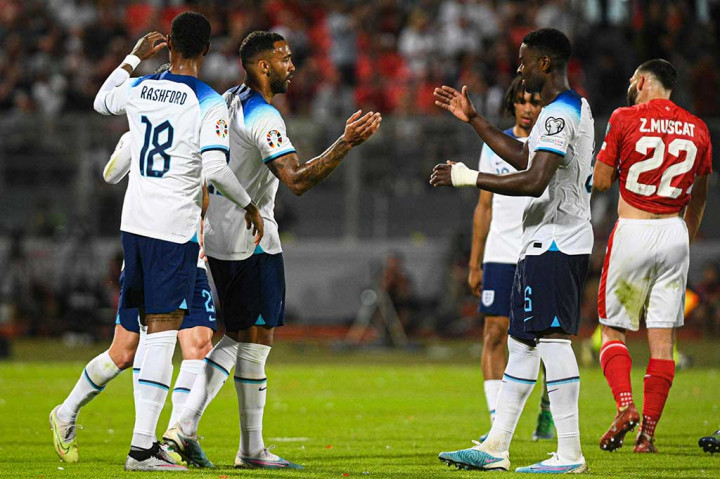 Wasit kembali memberikan hadiah penalti kepada Inggris pada menit ke-83 setelah pemain Malta, Steve Borg melakukan handball. Kali ini giliran Callum Wilson yang mengeksekusi tendangan penalti. Dia berhasil menaklukkan kiper Malta, Henry Bonello. Skor 4-0 untuk Inggris bertahan hingga pluit panjang berbunyi.