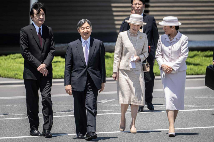 Kaisar Naruhito dijadwalkan akan tiba di Jakarta pada Sabtu sore, dan kunjungan pertamanya pada 18 Juni akan dilakukan di Depo Kereta Moda Raya Terpadu (MRT), disusul dengan kunjungan ke Stasiun Pompa Waduk Pluit, Jakarta.
