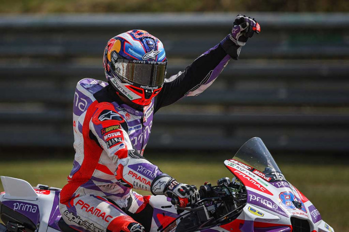 Jorge Martin berhasil memenangi sprint race MotoGP Jerman 2023 di Sirkuit Sachsenring, Hohenstein-Ernstthal dekat Chemnitz, Jerman timur, pada Sabtu, 17 Juni 2023.