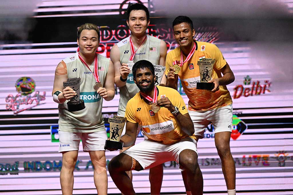 Rankireddy/Shetty menundukkan Chia/Soh dua set langsung dengan skor 21-17, 21-18.