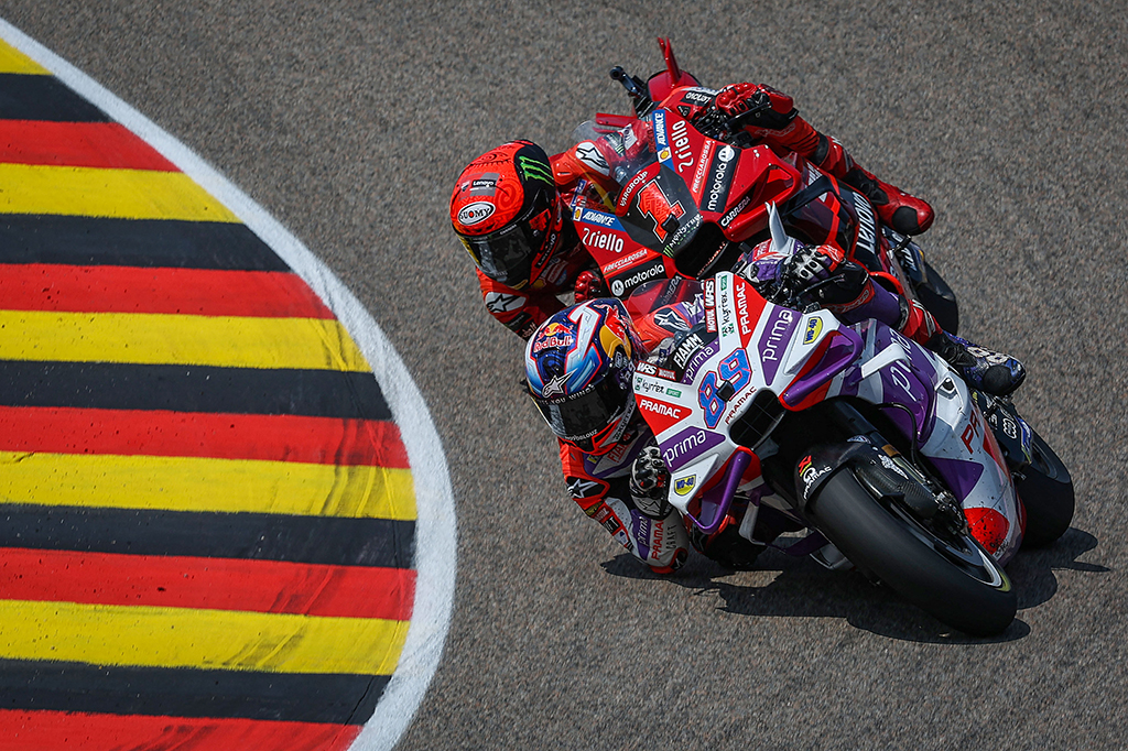 Jorge Martin menempati start pada posisi keenam, di belakang Bagnaia, Luca Marini, Jack Miller, Johann Zarco, dan Marco Bezzecchi.