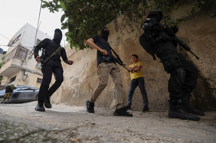 Seorang warga Palestina tewas Selasa, 20 Juni 2023 akibat luka tembak yang dideritanya dalam serangan Israel sebelumnya, kata kementerian kesehatan Palestina setelah mengumumkan seorang pria lain tewas di tempat lain di Tepi Barat yang diduduki.