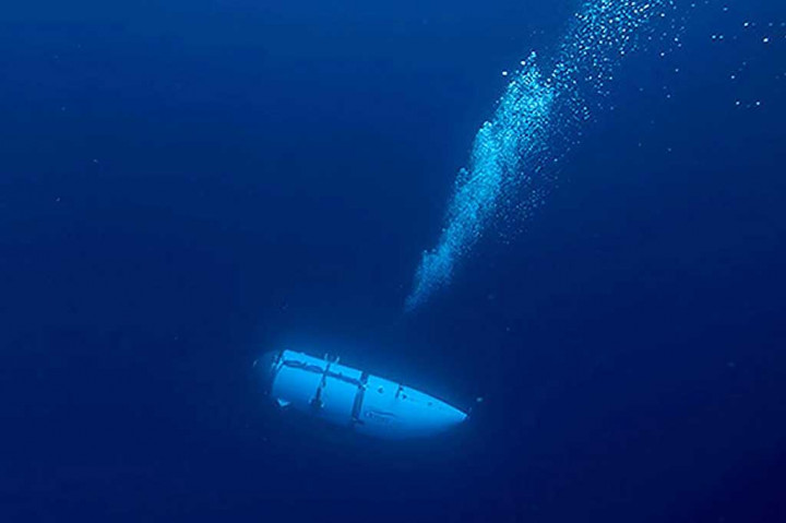 Tetapi menjelajahi wilayah Atlantik Utara seluas 7.600 mil persegi (20.000 kilometer persegi) hingga kedalaman lebih dari dua mil tidaklah mudah.