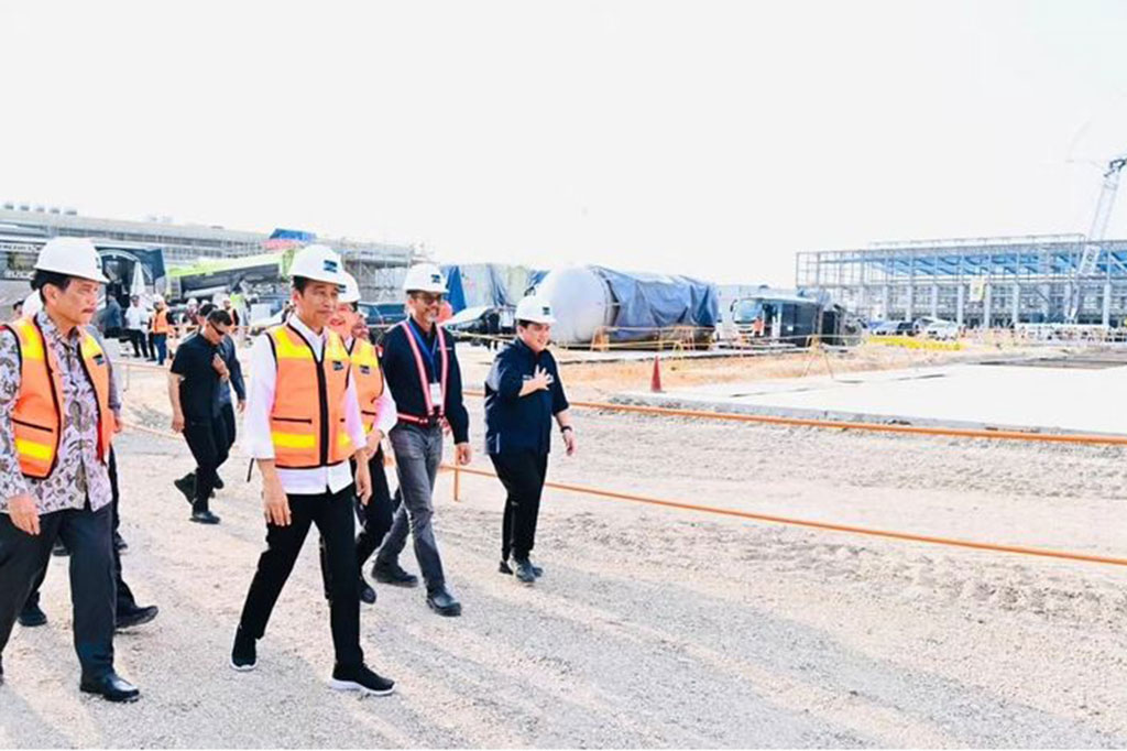 Presiden pun berharap proyek pembangunan pabrik smelter yang sudah mencapai 72 persen tersebut akan selesai tahun depan. “Kita harapkan semuanya nanti selesai sebelum Mei 2024,” tandas Presiden.