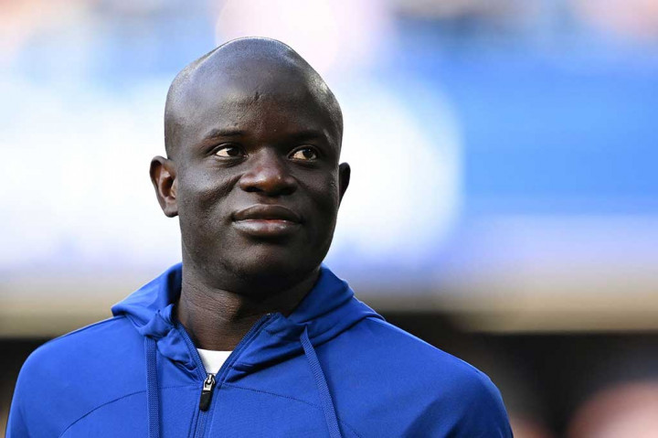 Musim terakhir Kante di Stamford Bridge lebih sering diganggu oleh cedera. Dia absen dalam 38 pertandingan di semua kompetisi dengan Chelsea yang finis di urutan ke-12 di liga Inggris musim ini.