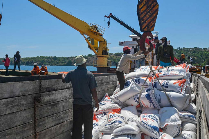 Irsan Nasution menyebutkan total persediaan beras di Gudang Perum Bulog Kanwil Aceh sebanyak 12.500 ton dan mampu memenuhi permintaan beras di pasar hingga Oktober 2023.