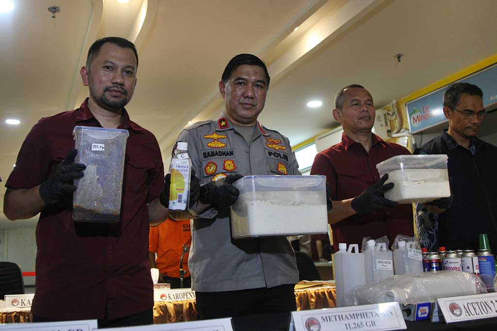 Dalam pengungkapan tersebut, ada dua orang yang ditetapkan sebagai tersangka.