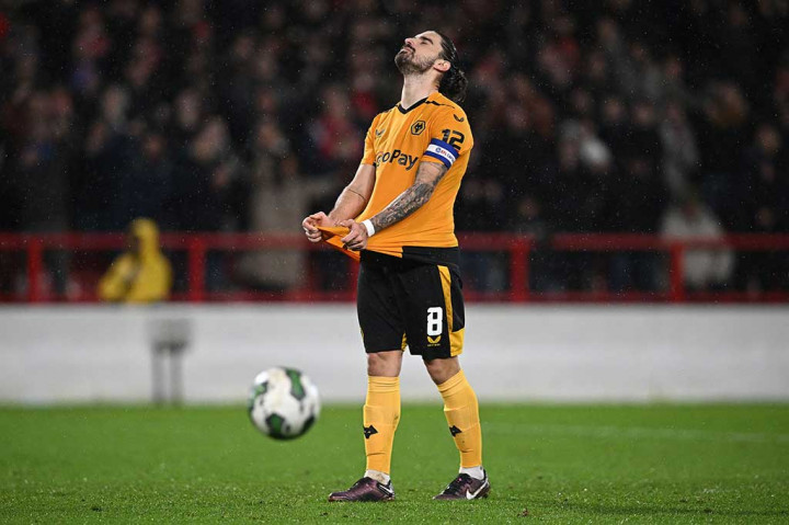 Memperkuat Wolves dari musim 2017/2018, gelandang bertahan 26 tahun itu telah tampil 253 kali di seluruh kompetisi dengan 30 gol dan 13 assists, demikian dilansir dari Transfermarkt.