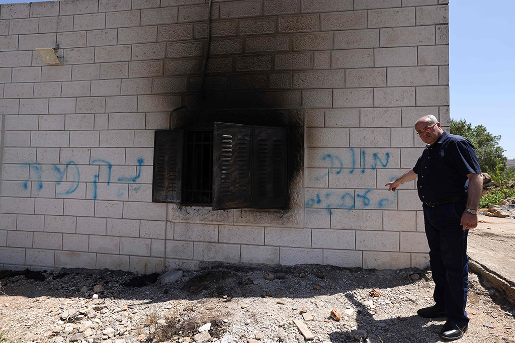 Insiden terbaru menambah jumlah korban yang telah menelan korban empat warga Israel dan 16 warga Palestina di seluruh wilayah itu sejak Senin.