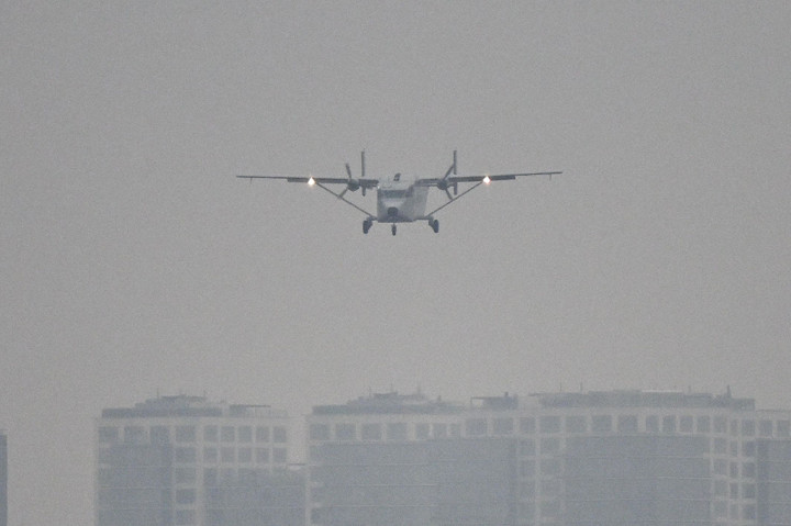 Sebuah pesawat kargo yang digunakan antek-antek militer selama 'perang kotor' Argentina untuk menerbangkan orang-orang kiri di atas lautan dan mendorong mereka hingga tewas telah dibawa kembali ke negara itu, di mana pesawat itu mungkin dipajang di museum tentang kengerian kediktatoran.