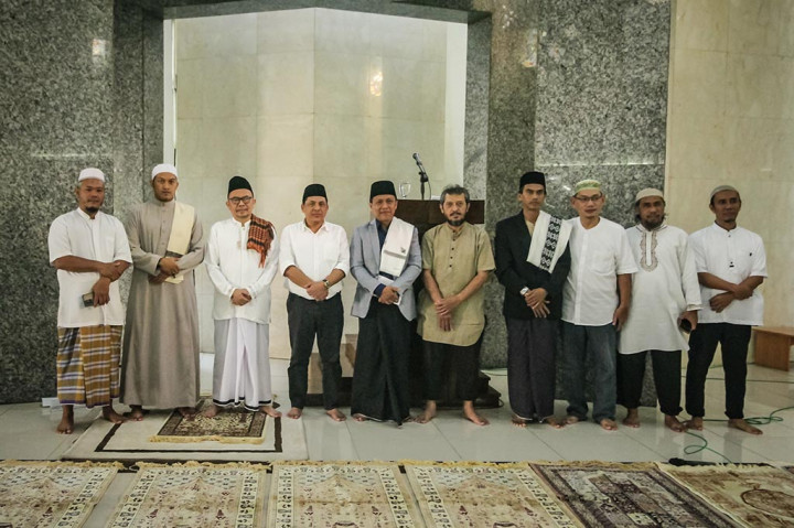 Foto bersama Pemimpin Redaksi Metro TV, Budiyanto.