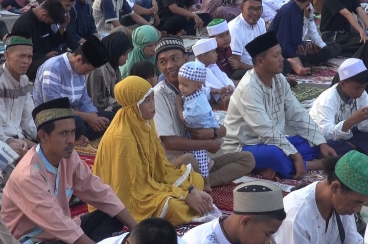 Walikota Palembang Harnojoyo mengatakan, Hari Raya Iduadha 1444 Hijriah harus dijadikan momen evaluasi bagi diri sendiri untuk mengingat dosa-dosa atau kesalahan-kesalahan apa saja yang sudah dilakukan, sehingga kita bisa menjadi pribadi yang lebih baik.