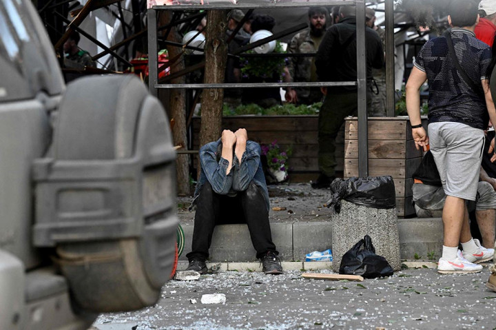 Korban tewas akibat serangan rudal Rusia di sebuah restoran di timur Ukraina naik menjadi 11 pada hari Rabu, 28 Juni 2023 termasuk anak-anak, karena Kremlin bersikeras bahwa pasukan Rusia hanya menyerang sasaran yang terkait dengan militer.