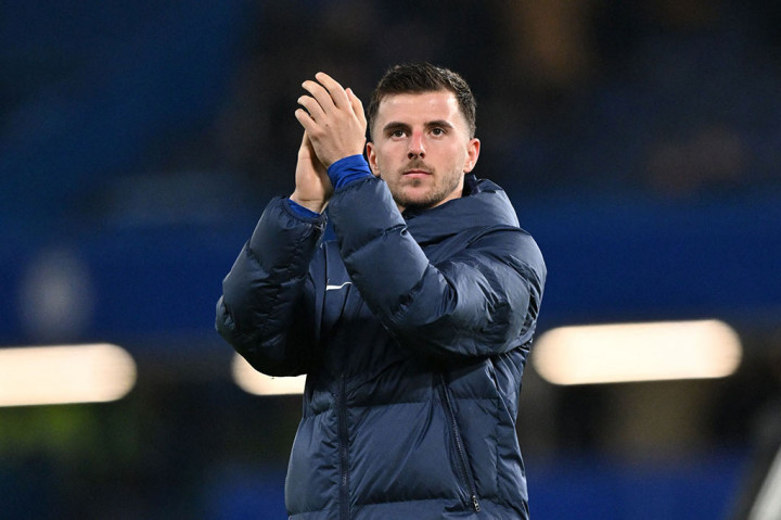 Dilansir dari The Atlethic, Kamis, 29 Juni 2023 waktu setempat, The Red Devils telah menyelesaikan saga transfer Mason Mount dengan menelan biaya sebesar 60 juta Poundsterling (55 juta Poundsterling biaya transfer plus 5 juta Poundsterling bonus).