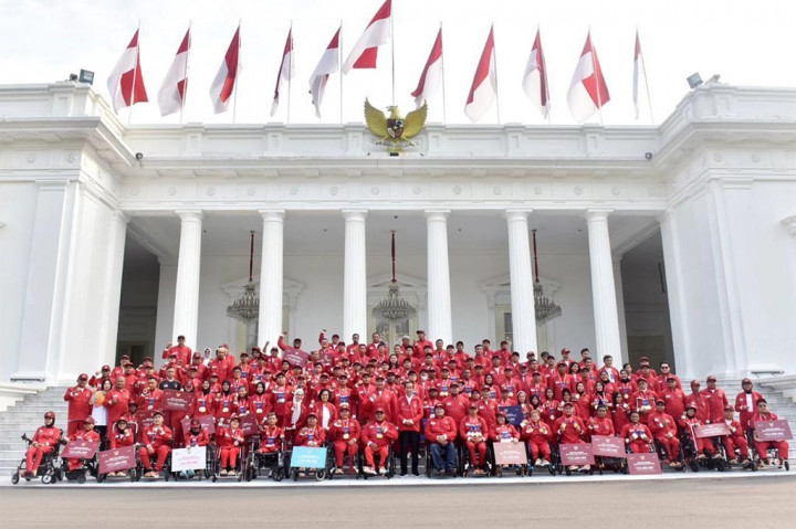 Presiden meminta bonus itu diinvestasikan dengan benar dan baik, karena nominal yang diberikan tidak sedikit.