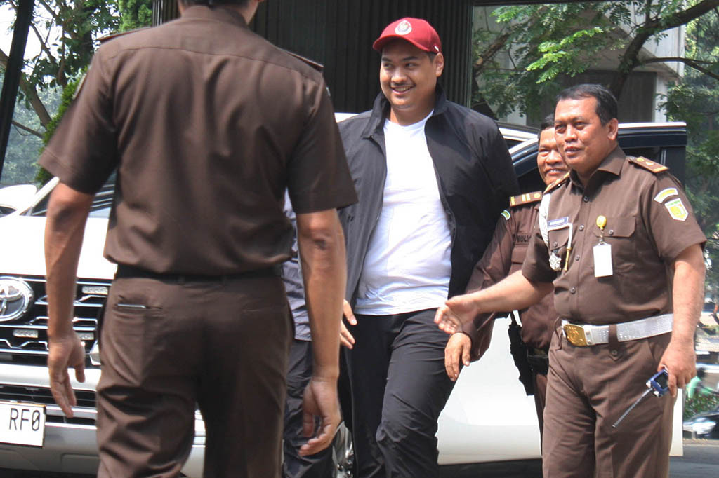 Menteri Pemuda dan Olahraga (Menpora) RI Dito Bimo Nandito Ariotedjo memenuhi panggilan Penyidik Jaksa Agung Muda Tindak Pidana Khusus (Jampidsus) Kejaksaan Agung (Kejagung) RI terkait kasus korupsi 'base transceiver station' (BTS).