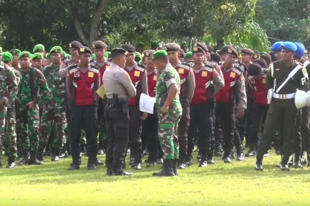 Adapun titik-titk yang berindikasi rawan telah diantisipasi dengan mensiagakan pasukan tertentu.