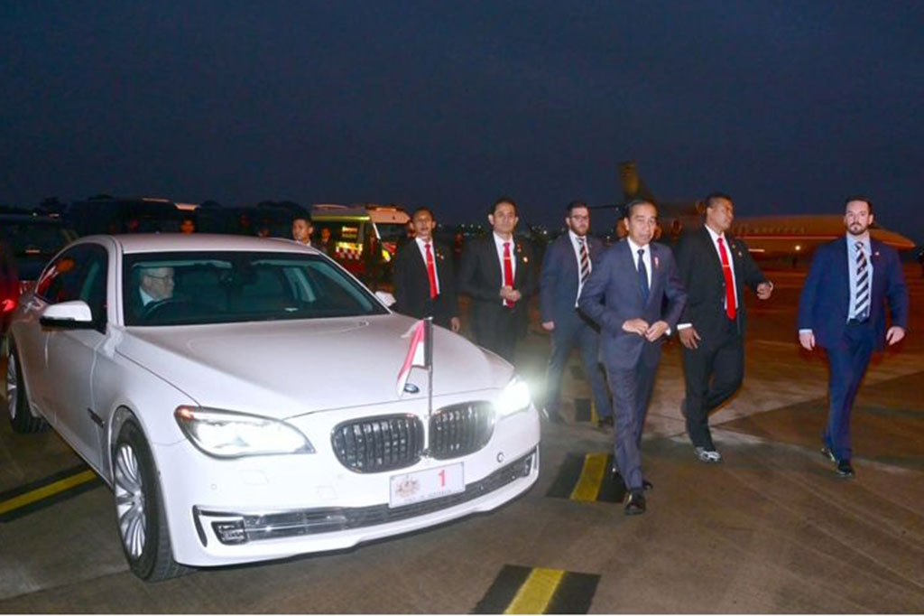 Selain itu, Presiden juga akan menghadiri pertemuan forum bisnis dengan para pengusaha di Papua Nugini dan meluncurkan penerbangan perdana maskapai citilink rute Denpasar-Port Moresby.