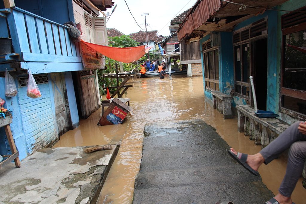 Banjir sendiri terjadi akibat sungai meluap yang terjadi pada Rabu, 5 Juli 2023. Adapun desa yang terdampak banjir yaitu Desa Ulak Panda, Desa Lawang Agung Kecamatan Kisam Tinggi. Lalu kecamatan Muaradua Tangsi, Wai Gugur dan Kecamatan Muaradua Kisam Desa Bayur.