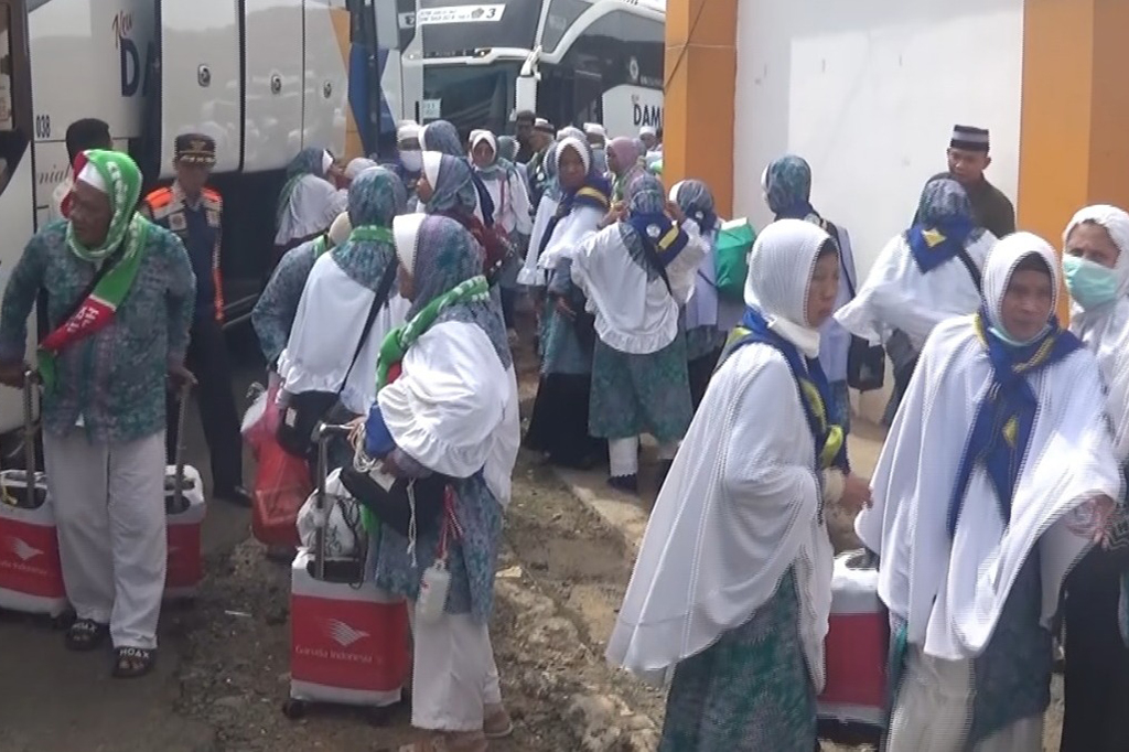 Menurut salah seorang jemaah, Retno Wulandari, selama menunaikan ibadah haji, tak ada kendala dan telah mengikuti semua prosesnya. 