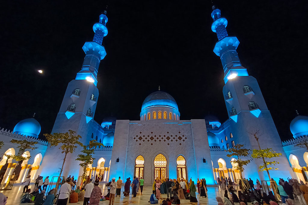 Sudut-sudut keindahan Masjid Sheikh Zayed Al-Nahayan di Kelurahan Gilingan, Banjarsari, Solo, Jawa Tengah, Rabu, 5 Juli 2023. 